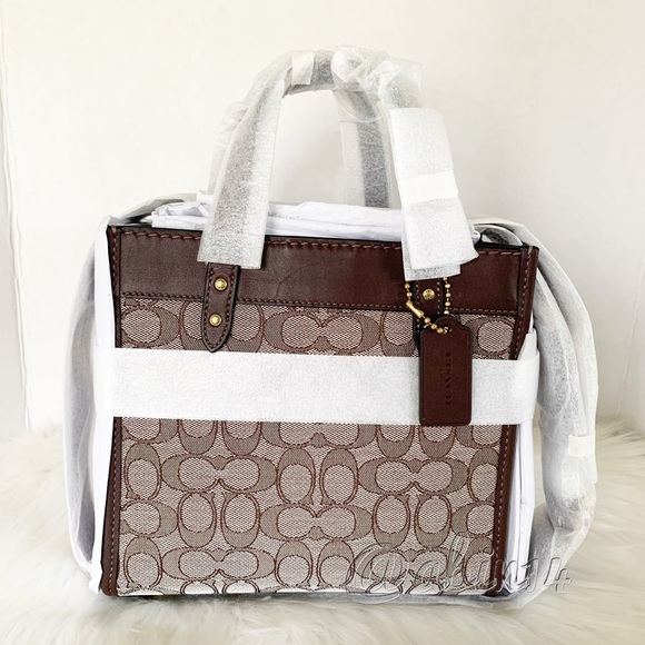 NWT Coach Field Tote 22 in Signature Jacquard - Picture 5 of 5